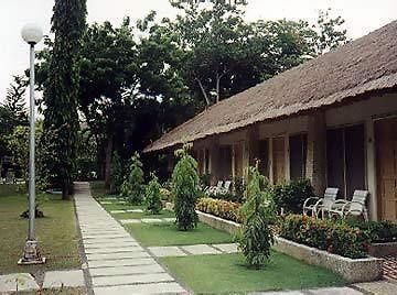 Cebu Beach Club Exteriör bild