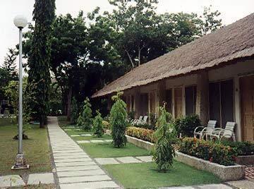 Cebu Beach Club Exteriör bild